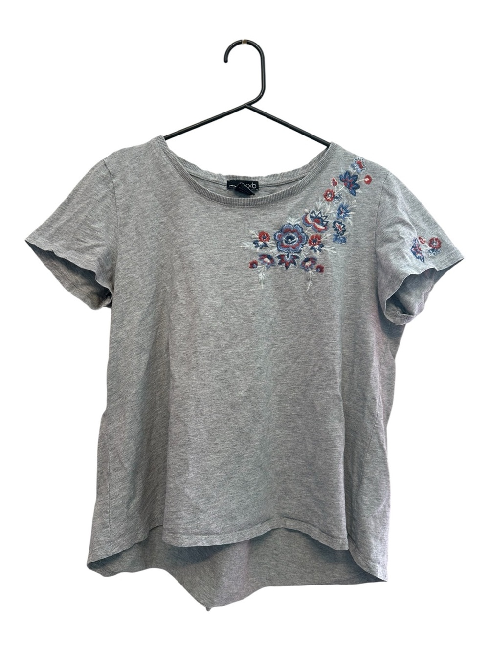 Vintage Y2K RXB Gray Babydoll Tee with Blue & Red Floral Embroidery Medium